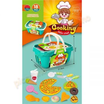 Cos de mancare cu pizza si deserturi delicioase