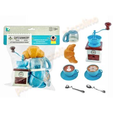 Set cafea si croissant